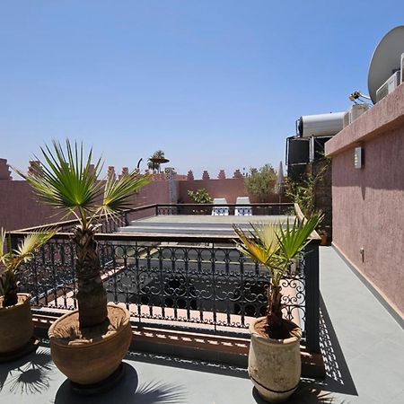 Riad Melilo Avec Piscine Chauffee Marrakesch Exterior foto