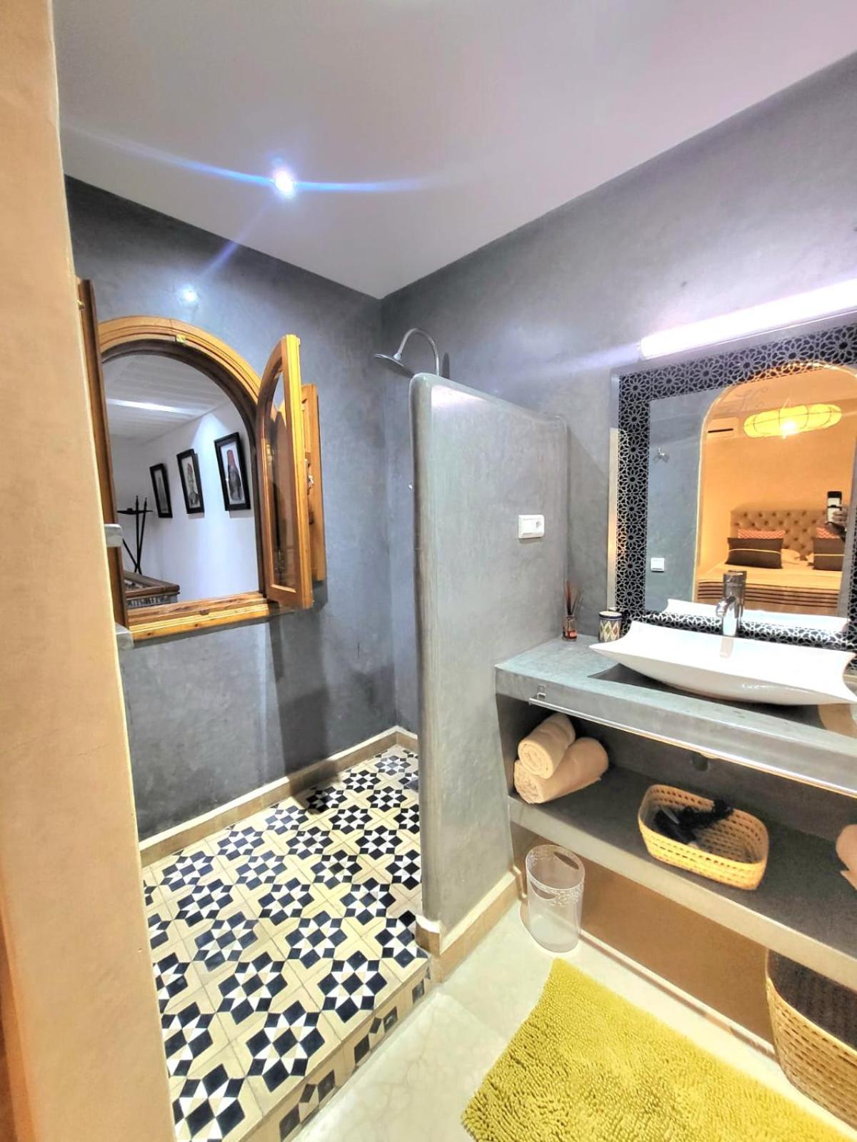 Riad Melilo Avec Piscine Chauffee Marrakesch Exterior foto